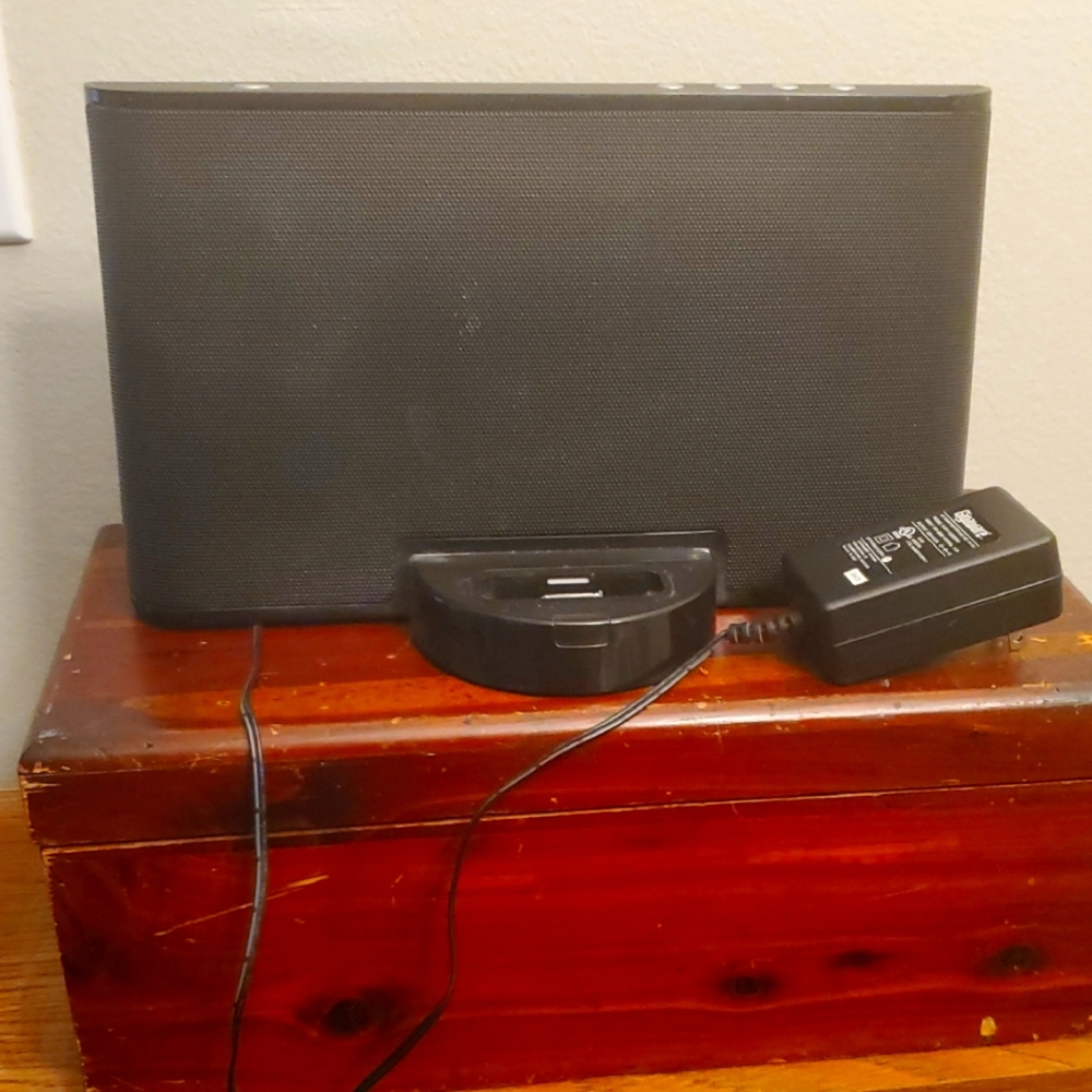 Vintage Gigaware Docking Speaker for Apple iPod 40-303